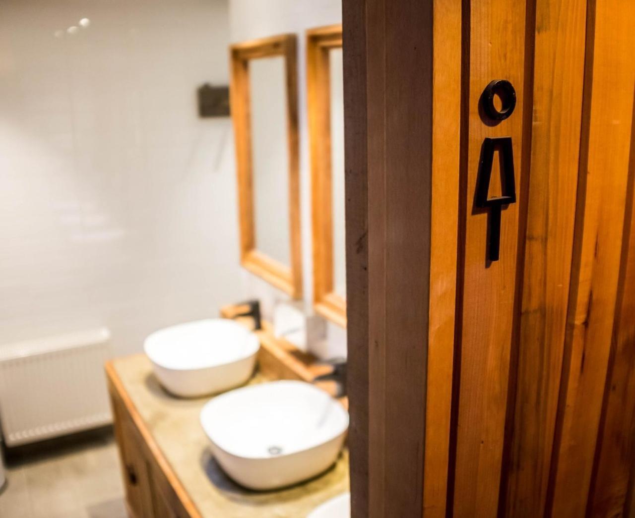 Hostal Boutique Factoria Patagonia プエルト・ナタレス エクステリア 写真