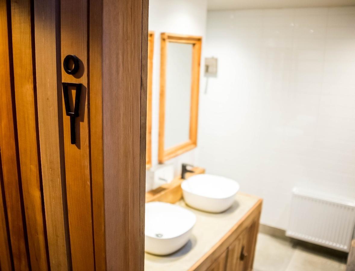Hostal Boutique Factoria Patagonia プエルト・ナタレス エクステリア 写真