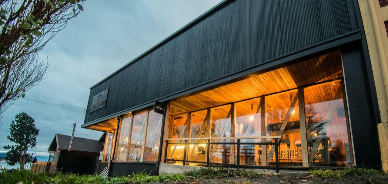 Hostal Boutique Factoria Patagonia プエルト・ナタレス エクステリア 写真